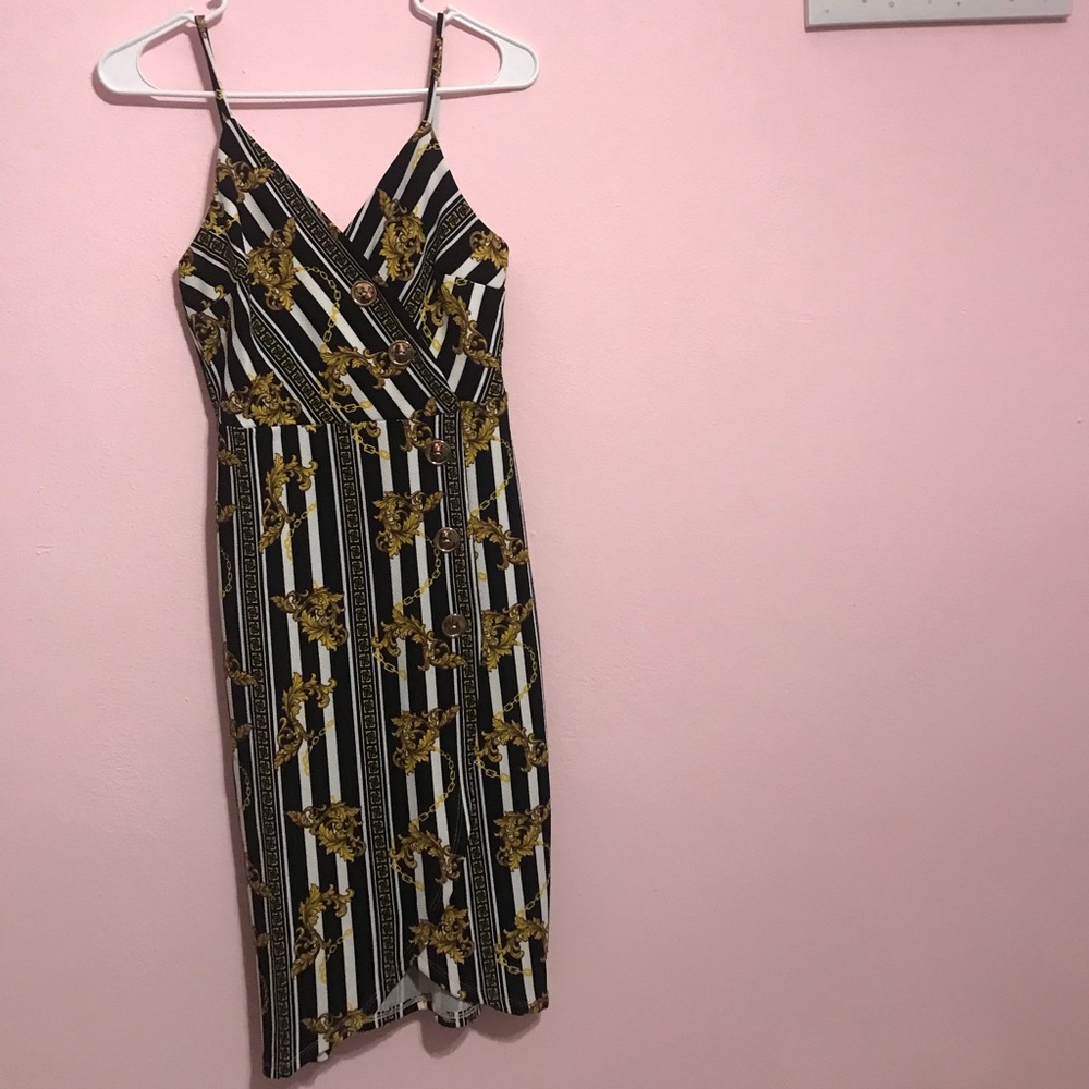 Asymetrical Dress black, white and gold -Love J